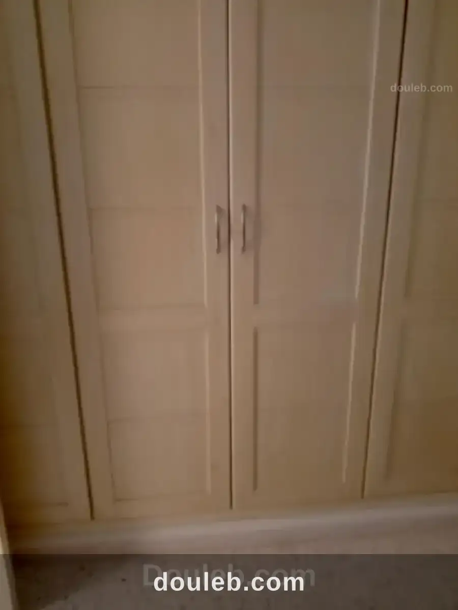 Triplexe haut standing sur un terrain de 300 m2 - Miniature 4