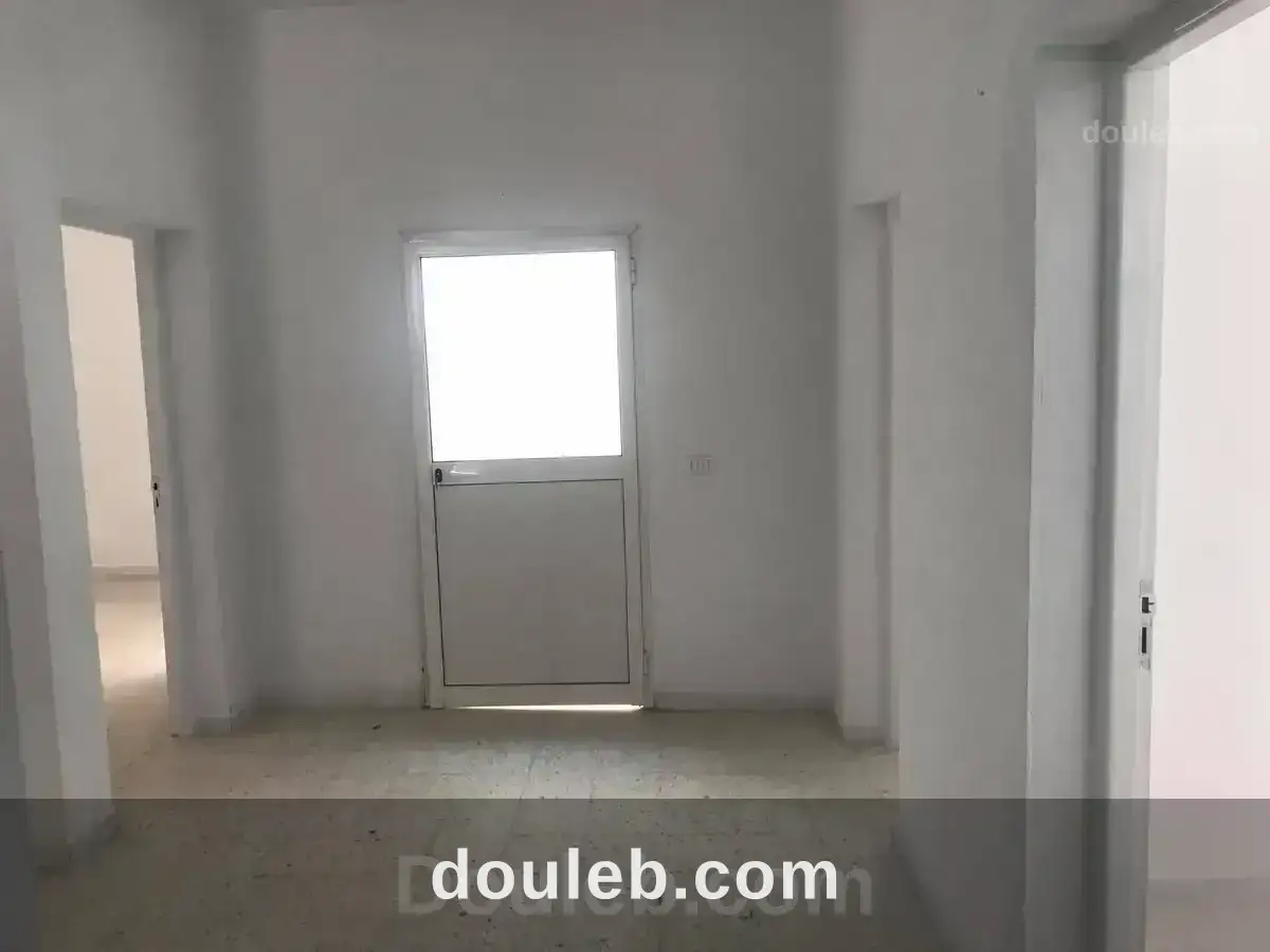 Rdc et 1er étage au centre ville - Miniature 4