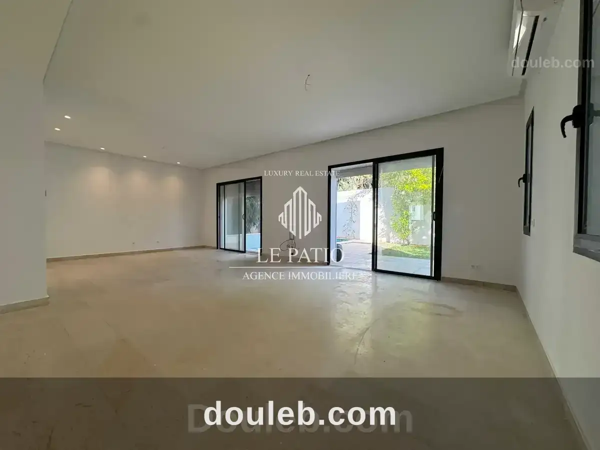 Une villa s4 avec piscine à gammarth - Miniature 4