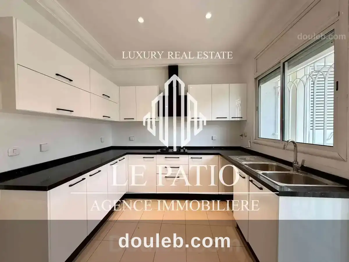 Triplex s4 avec grand jardin - Miniature 3