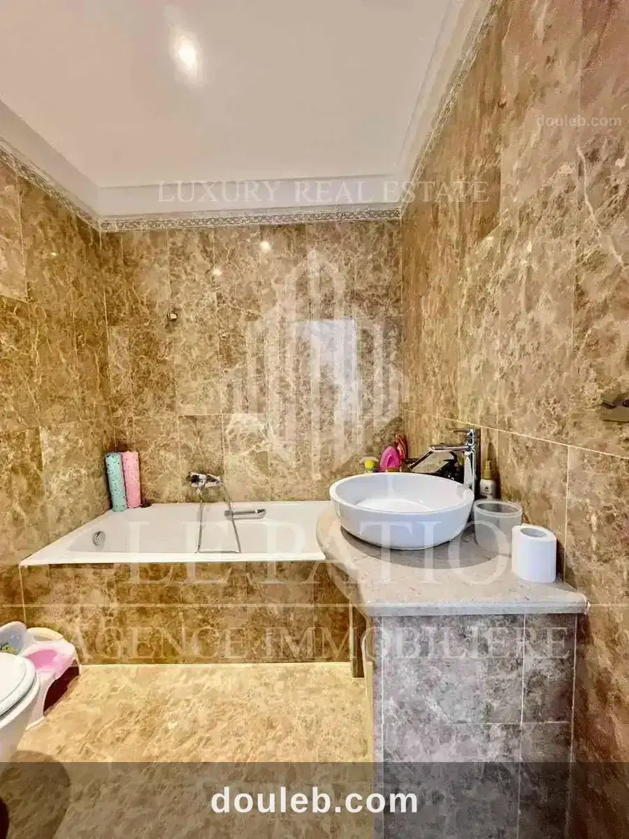 Appartement s3 avec jardin a la marsa - Miniature 4