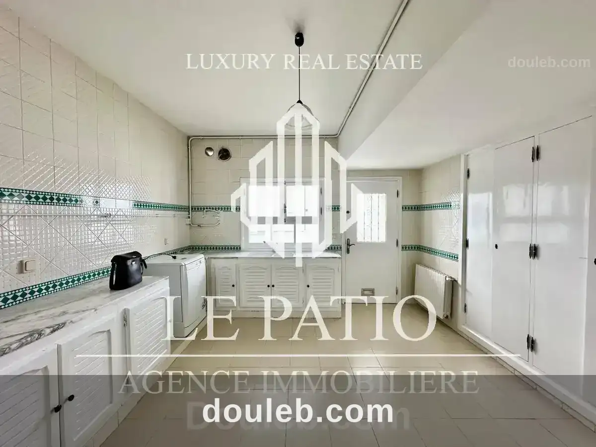 Duplex s5 vue sur mer a la marsa plage - Miniature 3