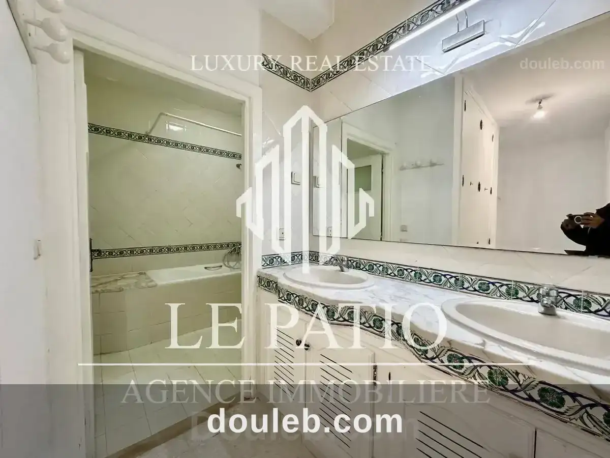 Duplex s5 vue sur mer a la marsa plage - Miniature 5