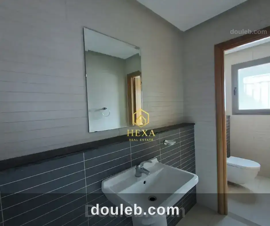 Bureau au lac au réez de chaussée - Miniature 2