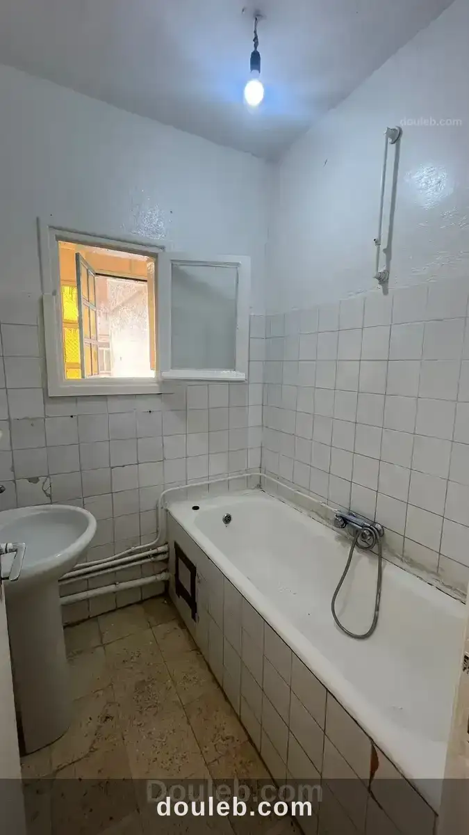 Un appartement à ksar said - Miniature 2