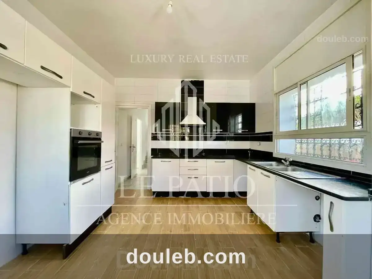 Villa a la marsa cité el hana - Miniature 4