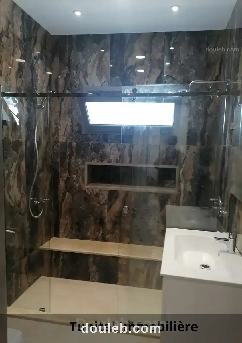 Appartement vide standing - Miniature 4