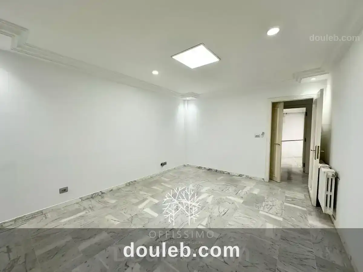 Bureau 4 pièces lac 1 de 200m - Miniature 5