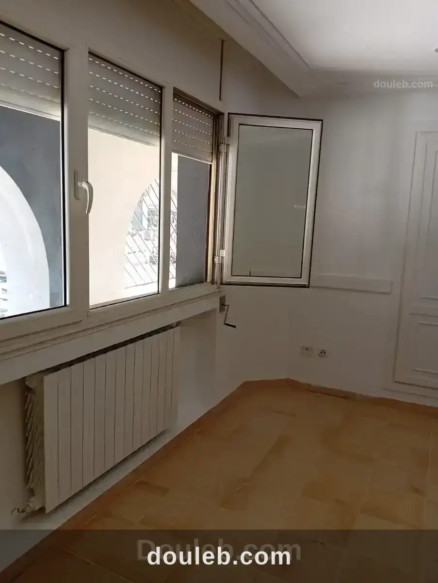 Un petit appartement s2 à enasr 2 - Miniature 2