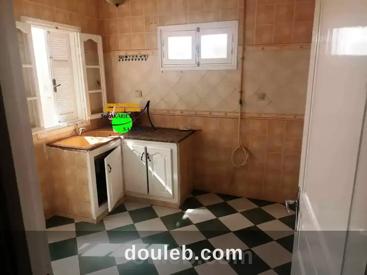 Petite immeuble r3 pour projet ou habitation - Miniature 3