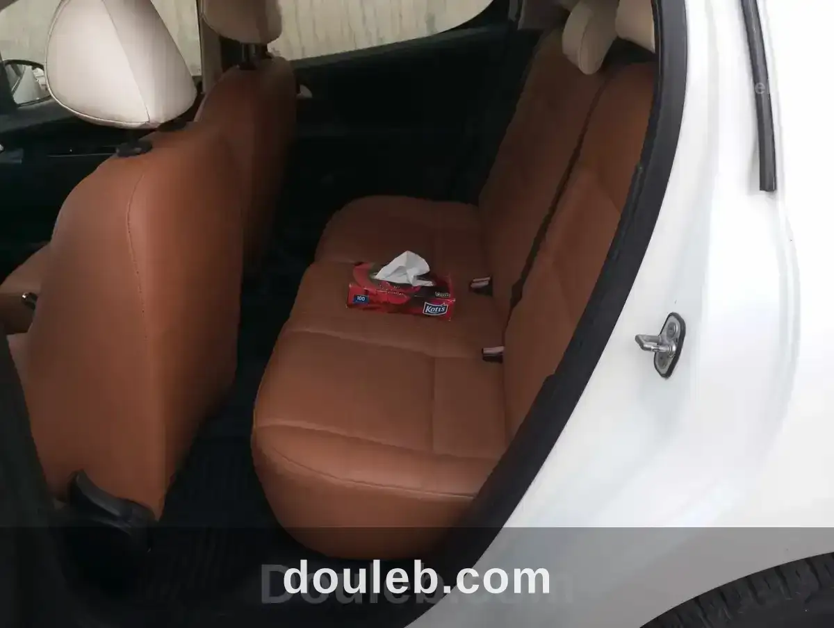 Peugeot 207 - Miniature 5