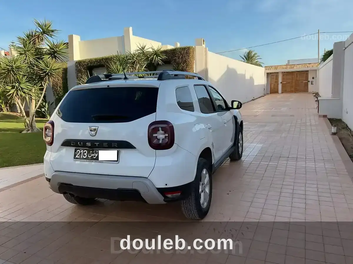 Duster 4x4 à Tunis