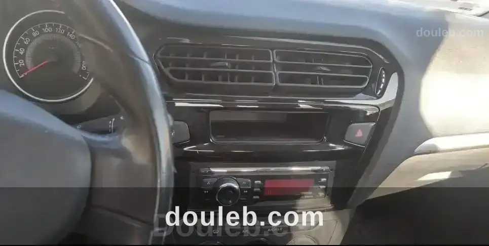 Peugeot 301 - Miniature 5