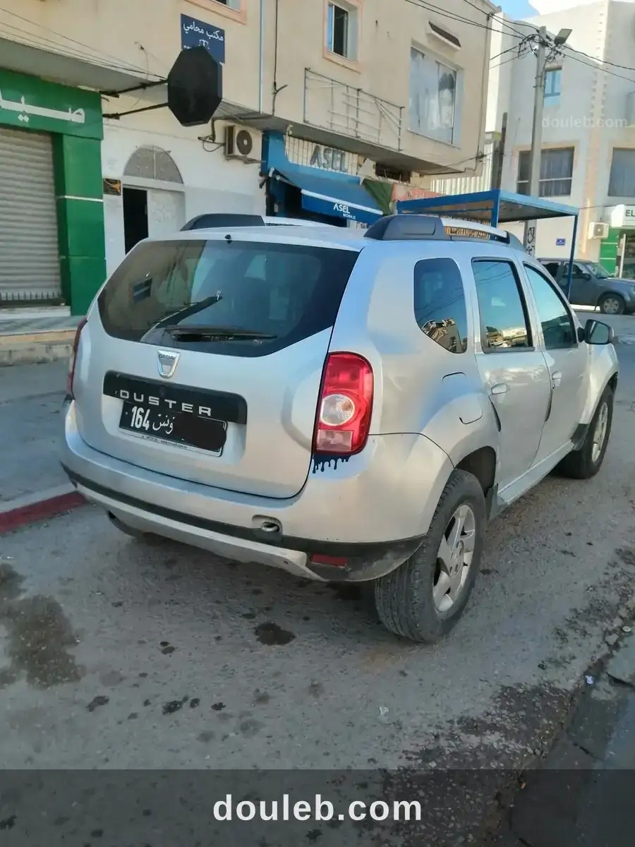 Dacia duster 1ére main à Tunis
