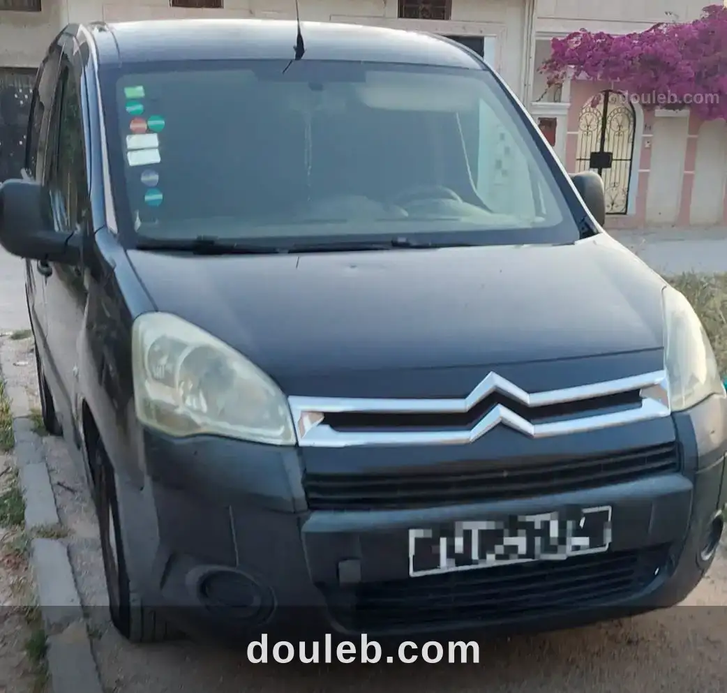 B9 en bonne état à Tunis