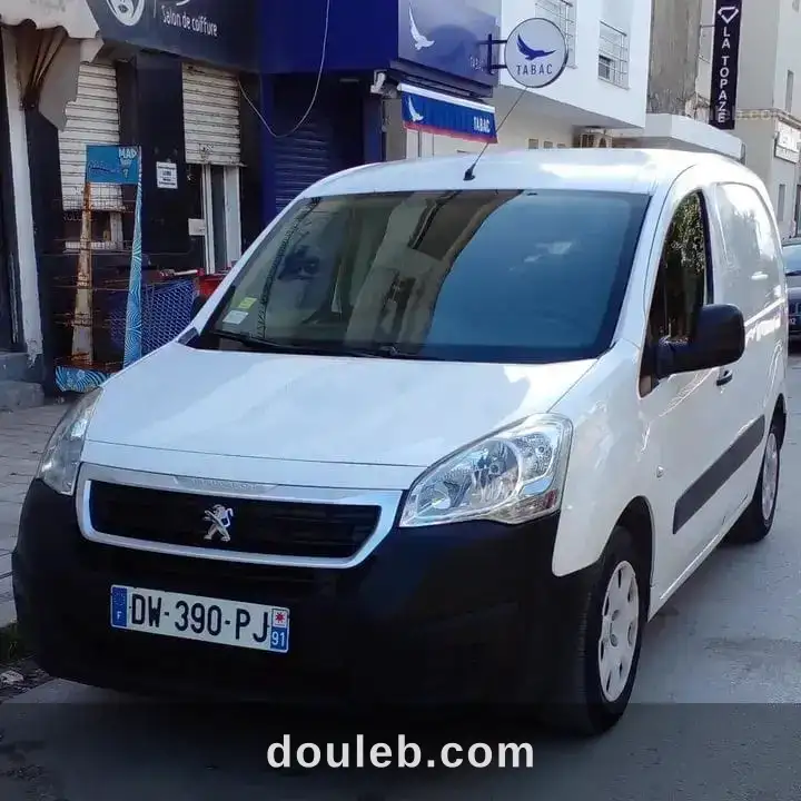 Modèle 2016 à Tunis