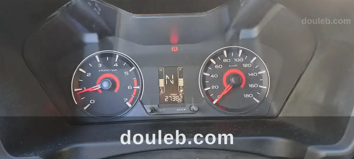 Mahindra k8 état neuf peu rouler à Tunis