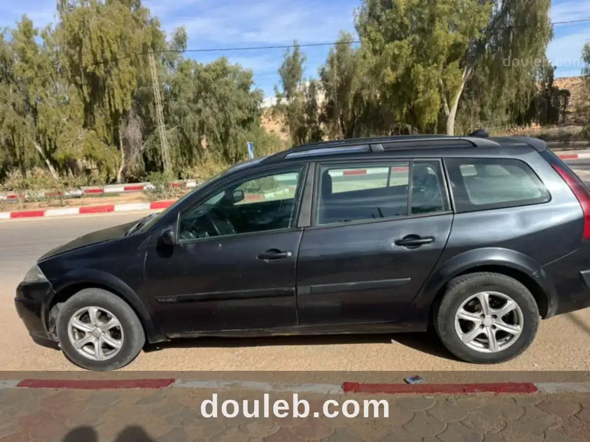 Renault megane à saisir à Tunis