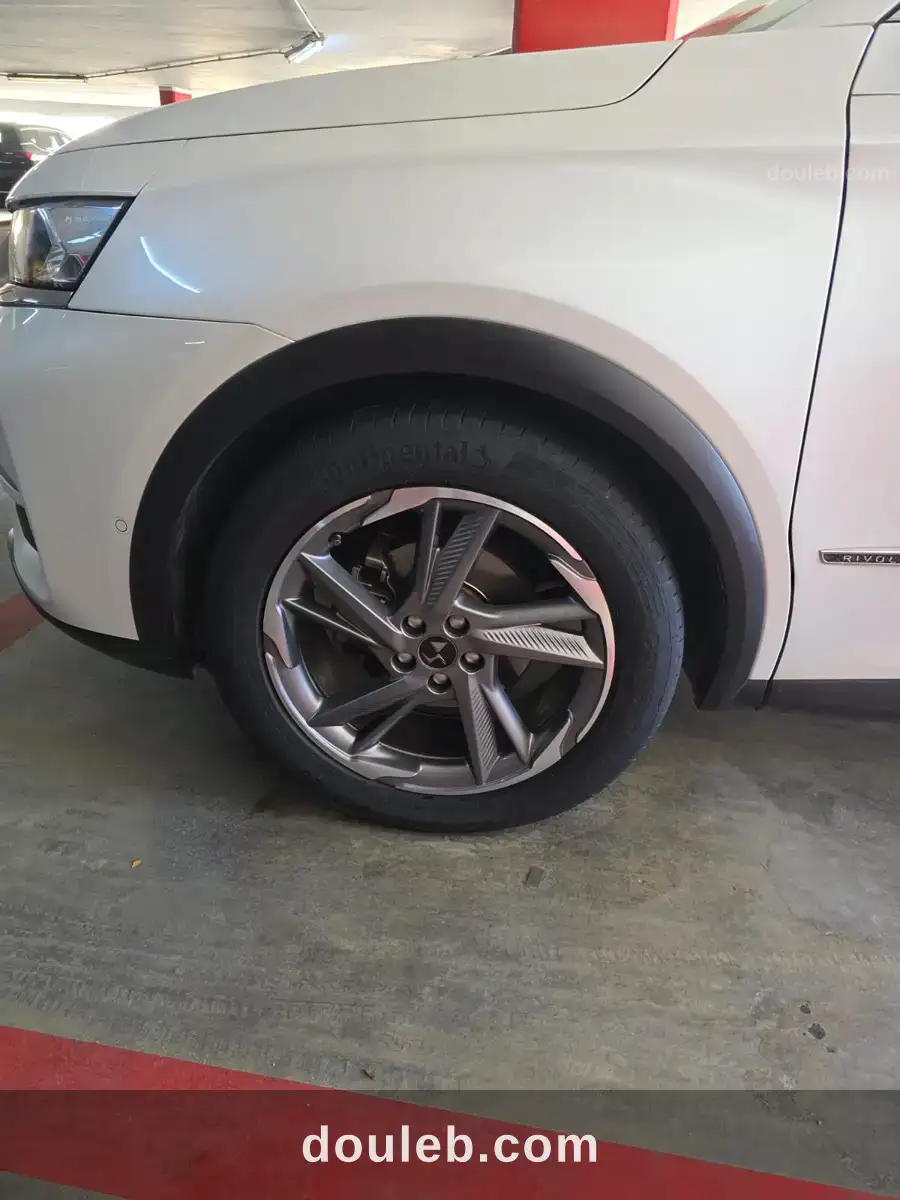 Ds7 en très bonne état à Tunis