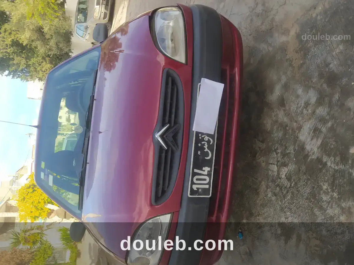 Saxo en bon état à Tunis