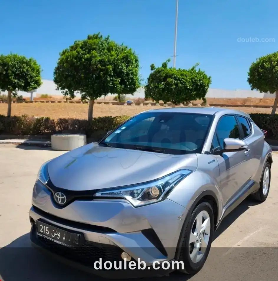 Toyota chr hybrid à Tunis