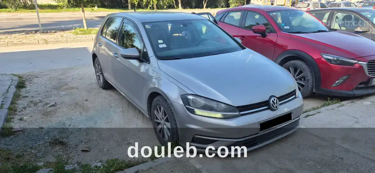 Volkswagen golf 7 confortline restylée à Tunis