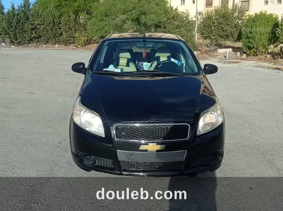 Voiture en bon état à Tunis