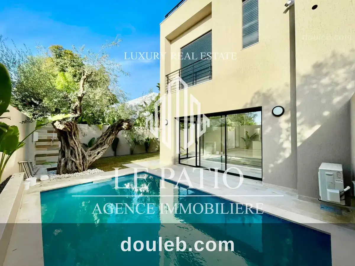 Villa s4 gammarth forêt neuf jamais habité à Tunis