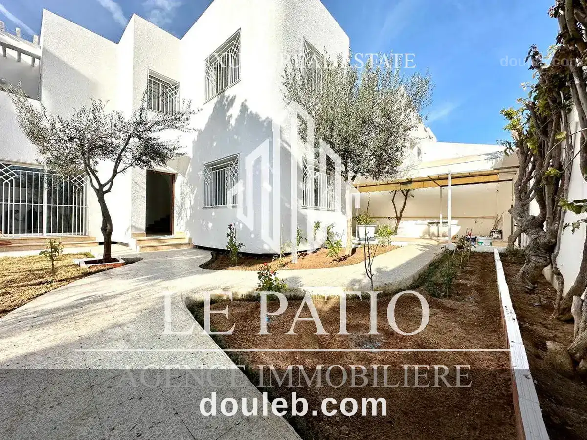 Villa s4 a la marsa à Tunis