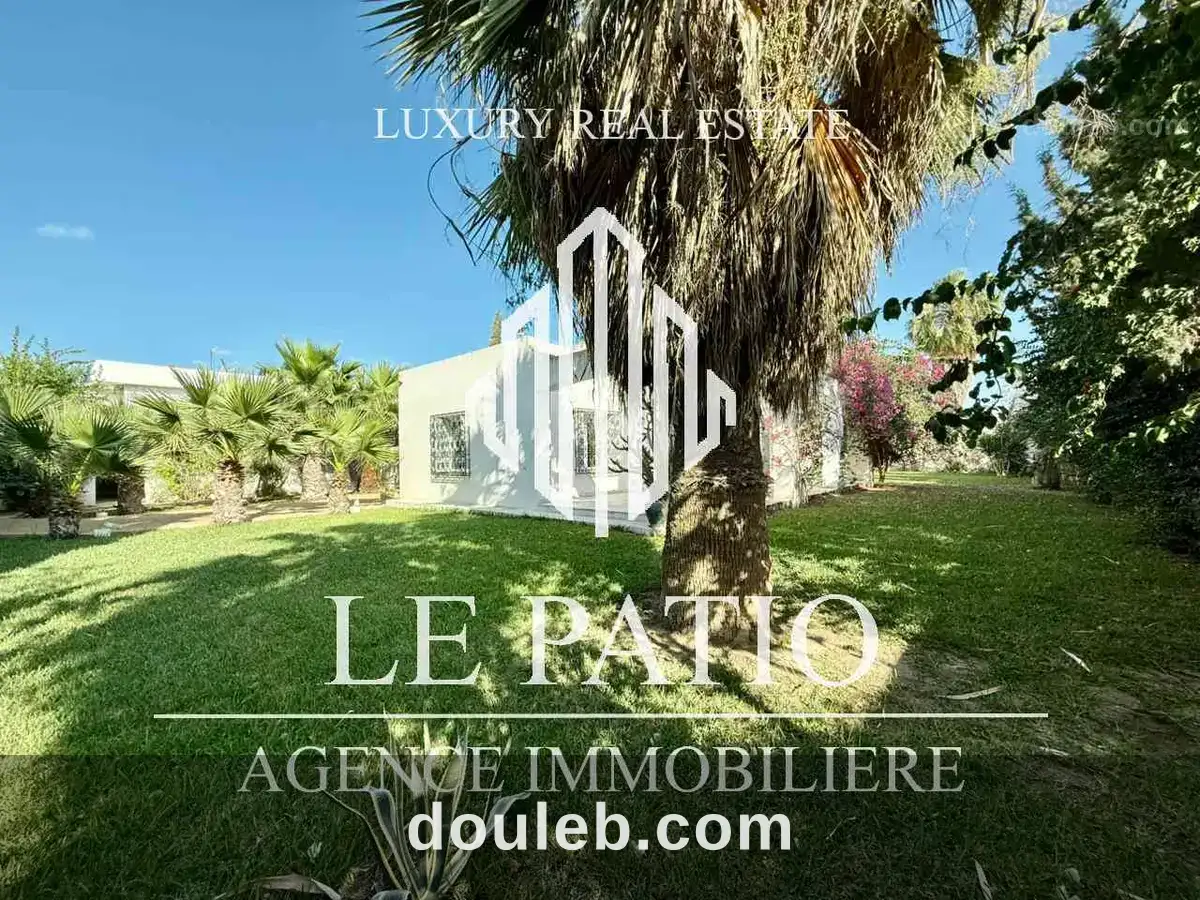 Villa plain pied s3 a la marsa à Tunis