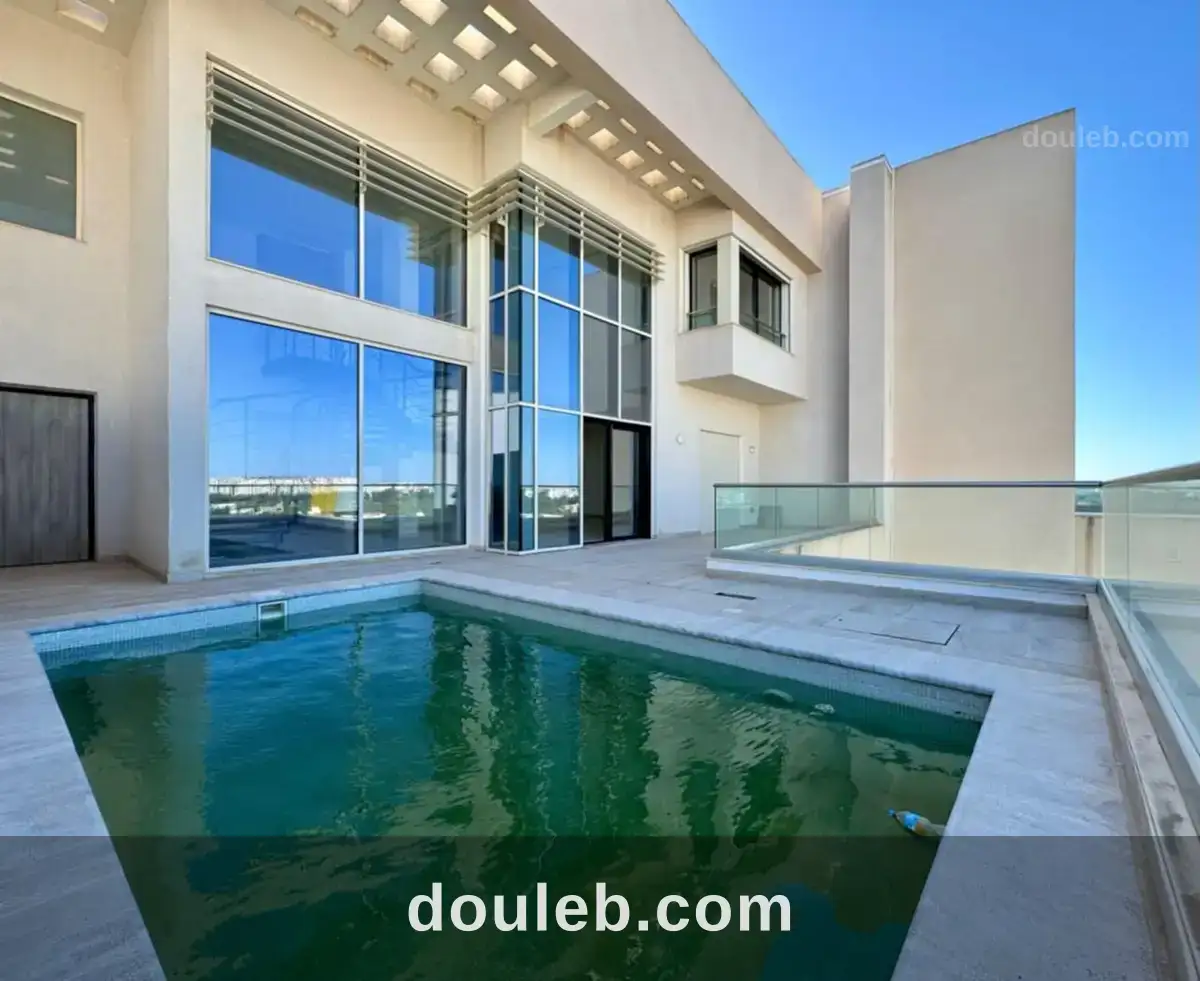 Penthouse s4 avec piscine au lac2 à Tunis