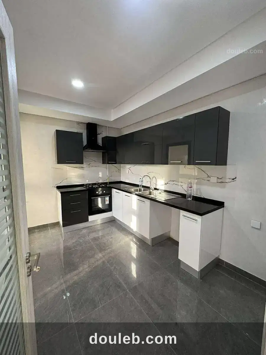 S3 1900 dinars de haut standing ennasr 2 à Tunis