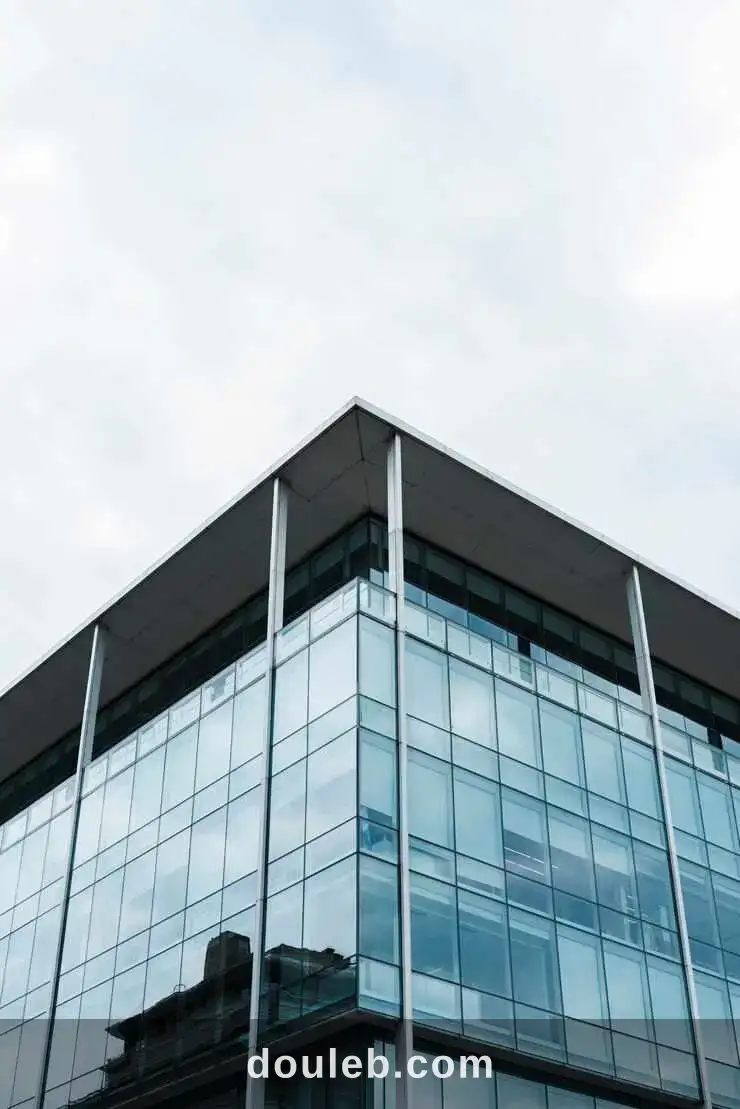 Immeuble prestigieux 60 pièces montplaisir à Tunis