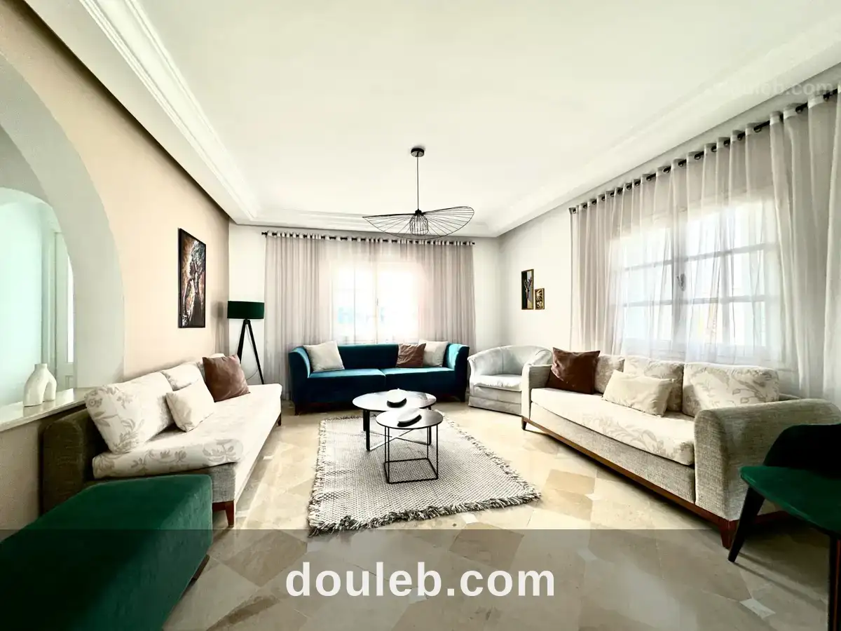 Étage de villa s3 à la marsa à Tunis