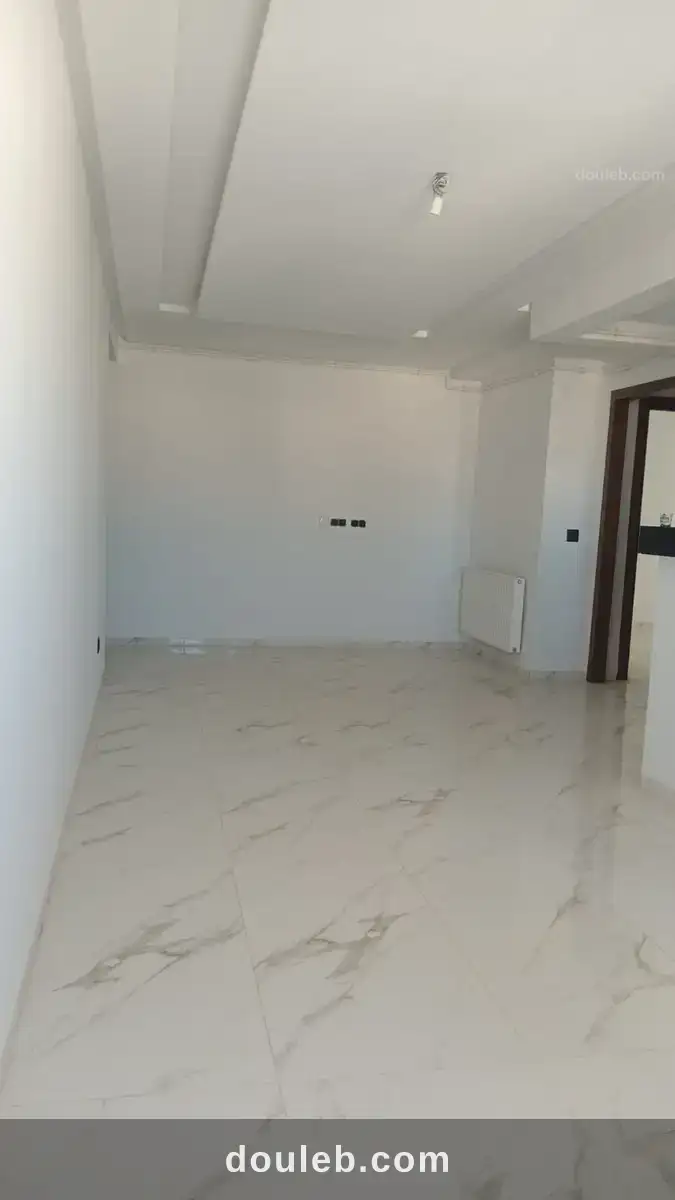 S plus 2 très lumineux jamais habité à l'aouina à Tunis