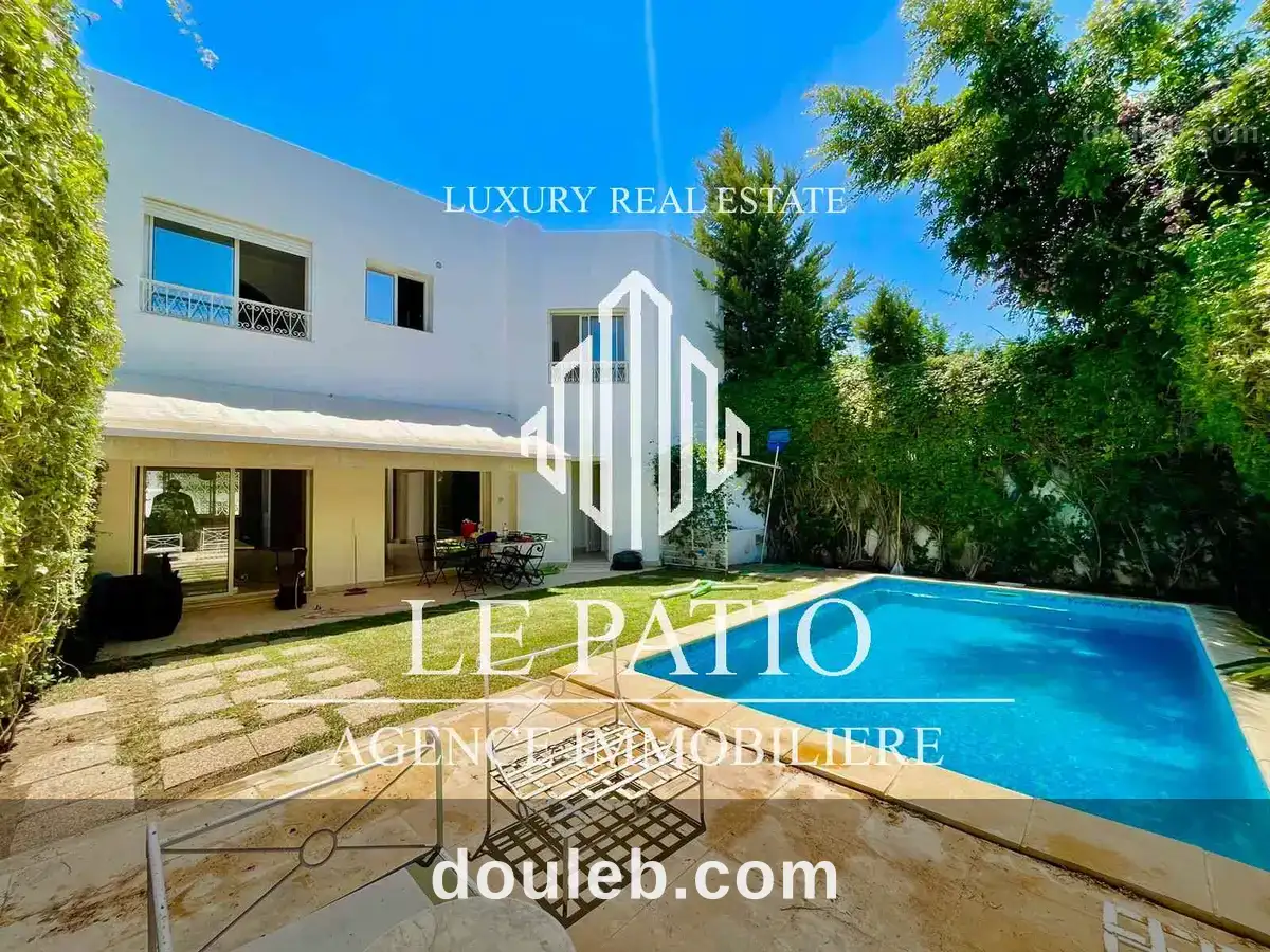 Villa a la marsa avec jardin et piscine à Tunis