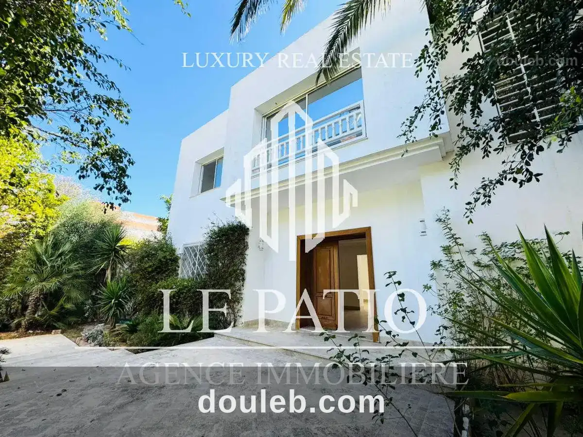 Villa s5 avec grand jardin et piscine à Tunis