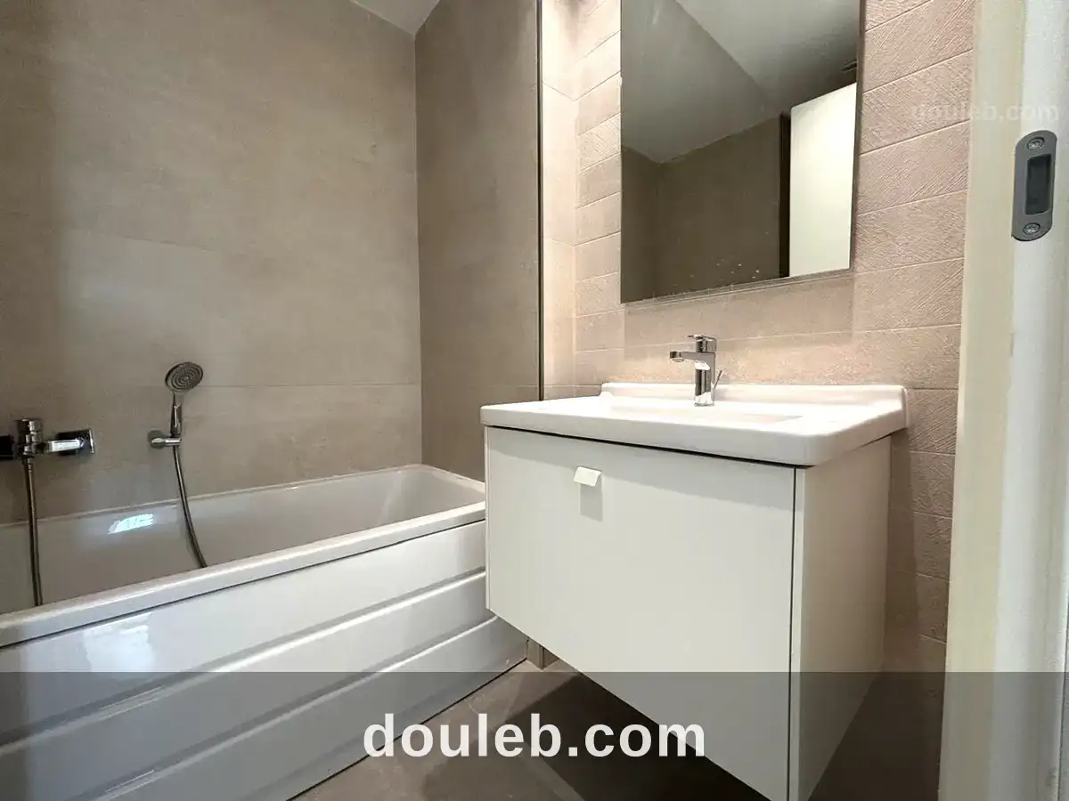 Un appartement s3 neuf à chotrana 2 à Tunis