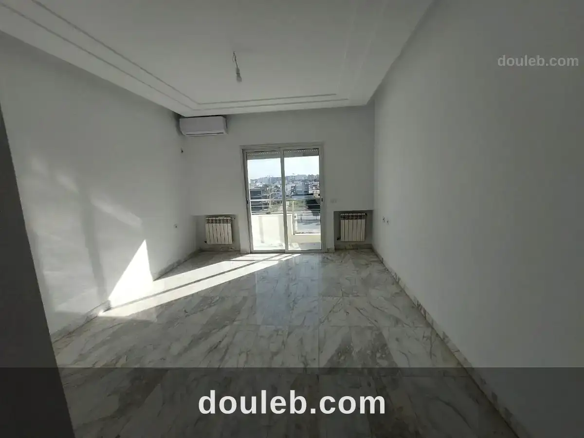 S4 à ain zaghouan nord à Tunis