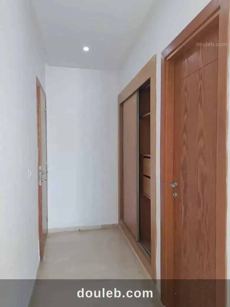 Bureau au mourouj 6 à Tunis