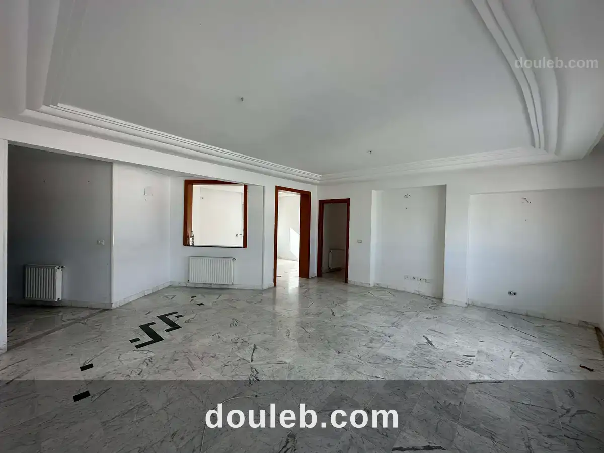 Appart s4 spacieux à ennasr 2 à Tunis