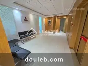 Un luxueux bureau a5 au lac 2 à Tunis