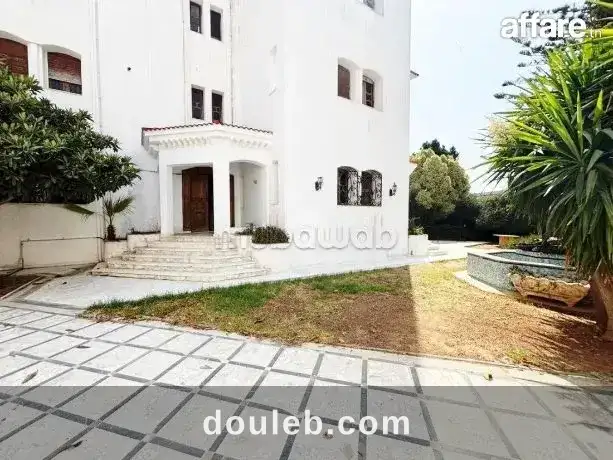 Jolie s4 a manar1 à Tunis