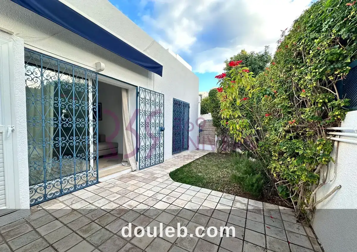 Appartement avec terrasse à gammarth ref ra053 à Tunis