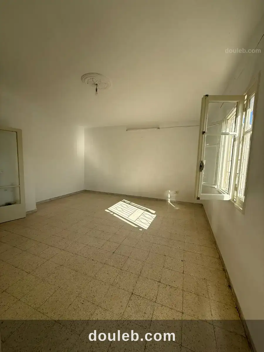 Appartement s plus 3 manouba centre à Tunis