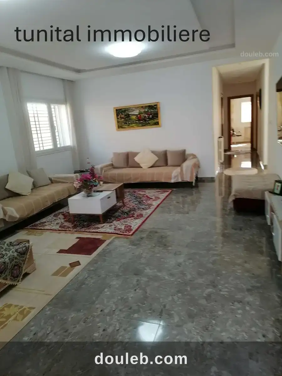 Villa neuve deux 2tages separees à Tunis