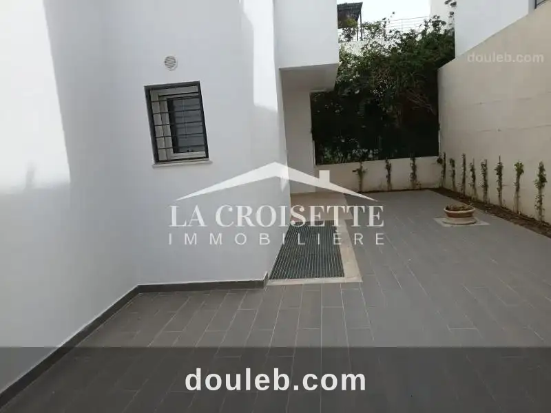 Appartement s2 avec terrasse à la marsa mal2157 à Tunis