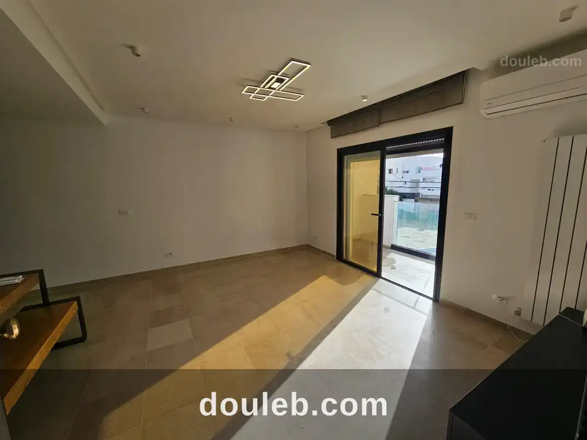 S plus deux bien ensoleillé jardins de carthage à Tunis