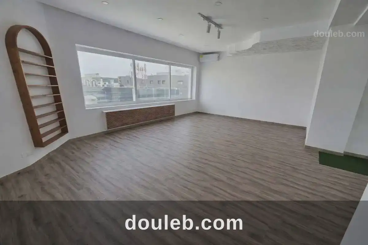 Bureau a usage commercial ou bureautique lac 1 à Tunis