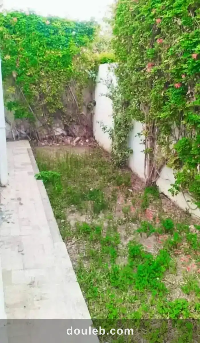 Ennasr 2 spacieux appt s4 avec jardin privative à Tunis